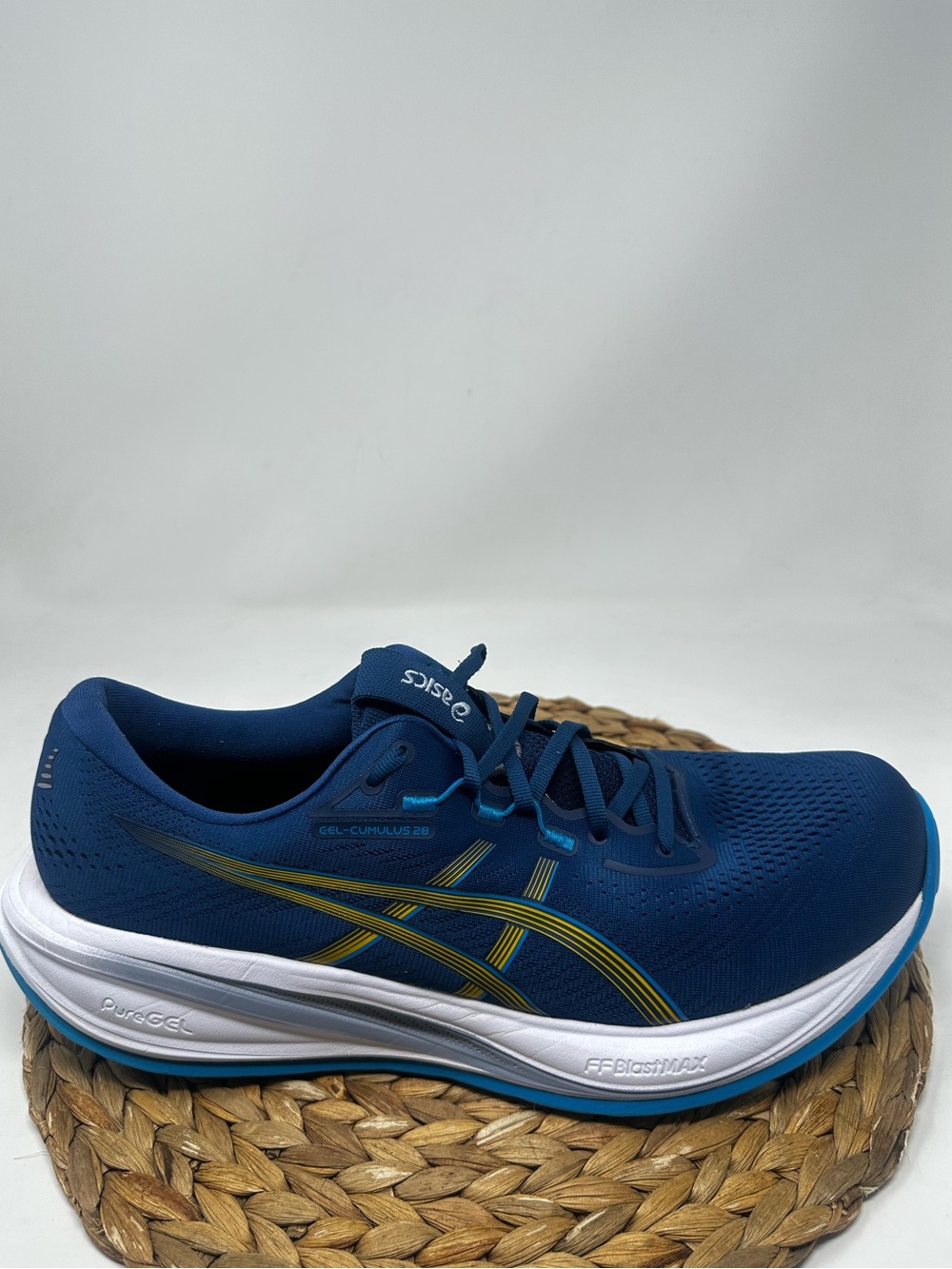 ASICS Gel Cumulus 28 Running Shoes Twilight Blue Yamabuki Size 14 Men's
